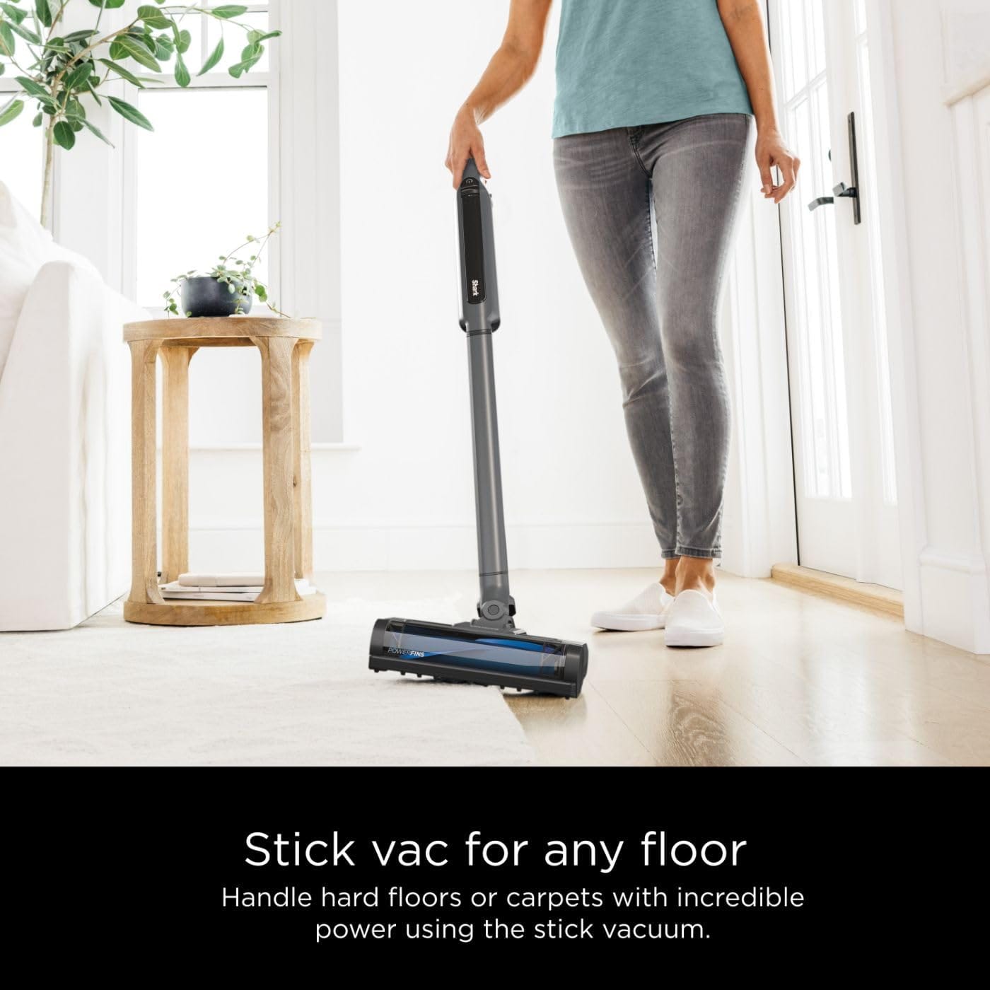 Shark Wandvac System Pet Ultra-Lightweight Cordless Stick Vacuum with Charging Dock - WS642, Grey - Review Image 3