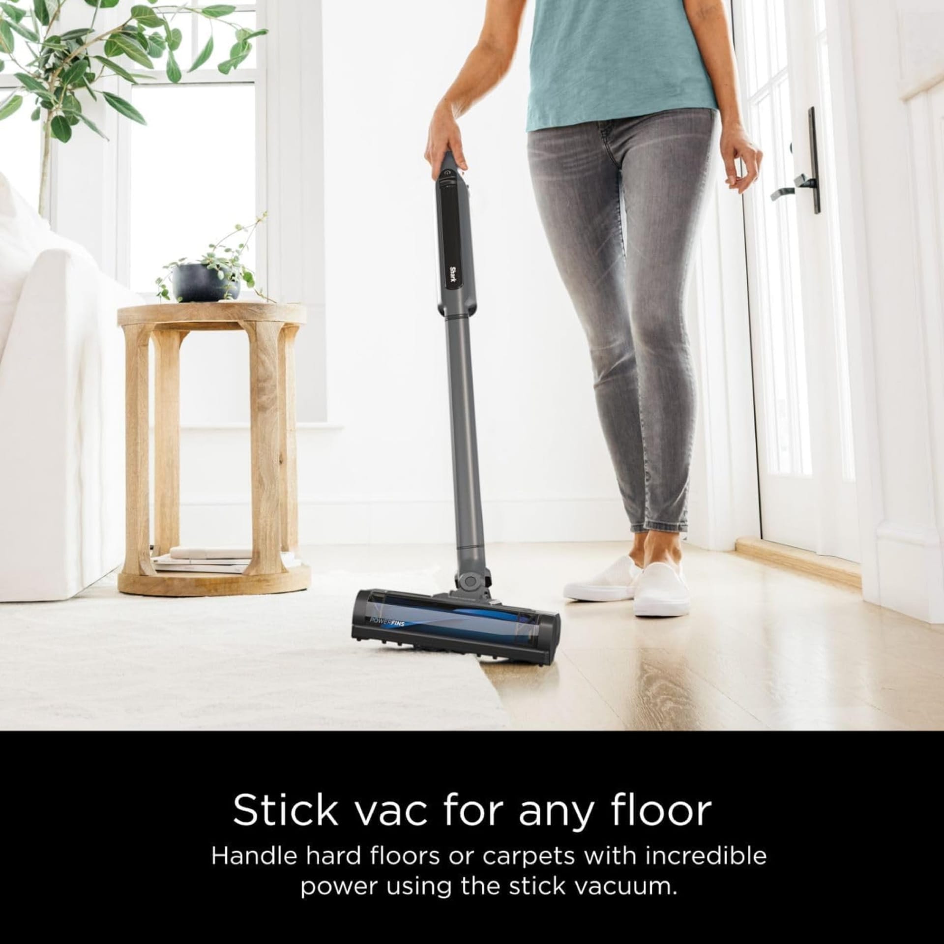Shark Wandvac System Ultra-Lightweight Cordless Stick Vacuum with Boost Mode and Charging Dock - Graphite - Review Image 2