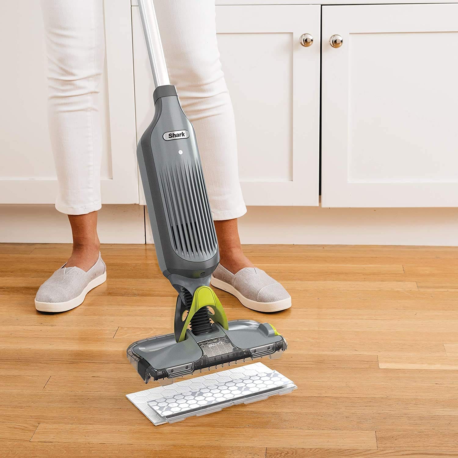 Shark Vacmop Disposable Hard Floor Vacuum And Mop Pad Refills, 80 Count - Clean Floors, No Touch Disposal - Review Image 3