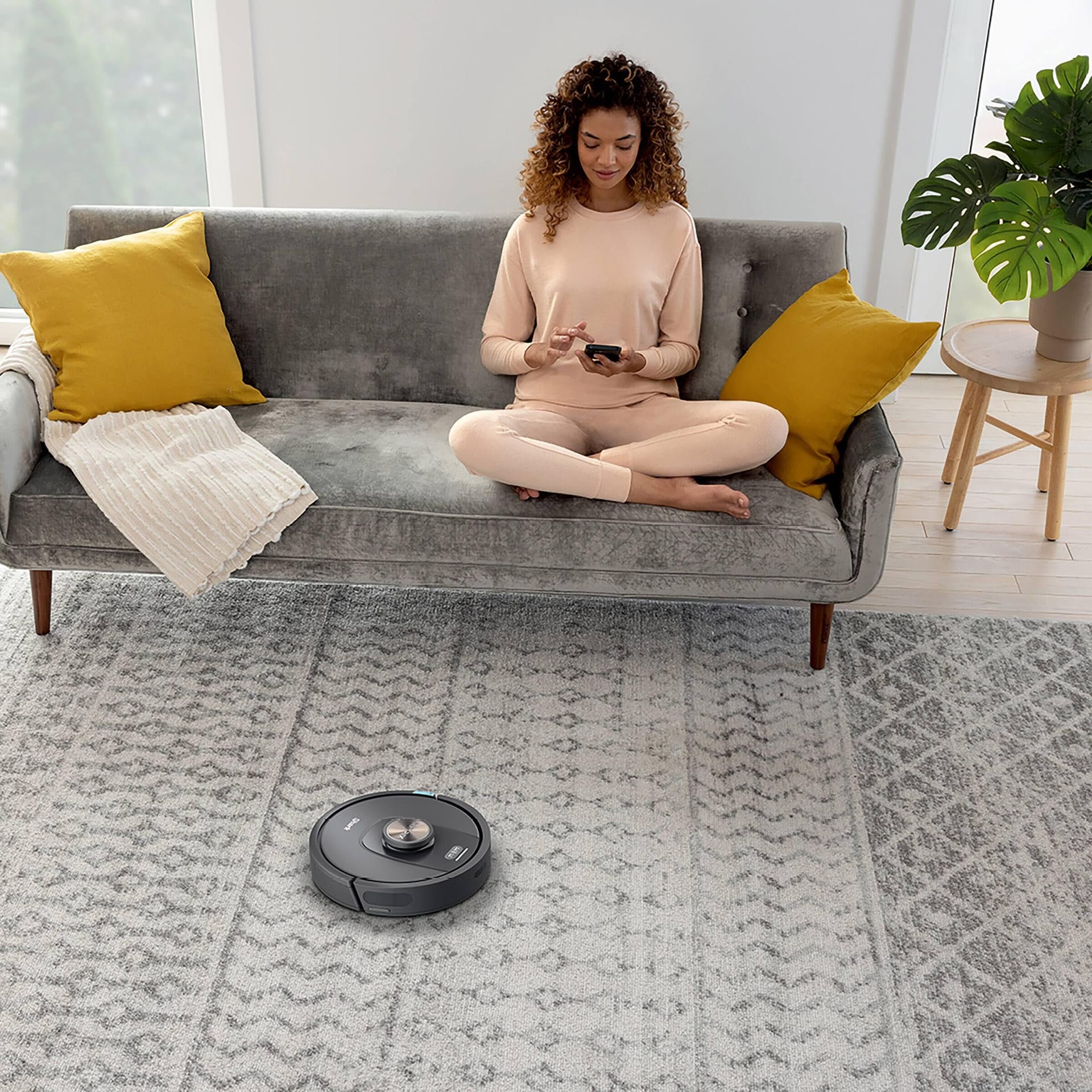 Shark UR2360S Ultra Robot Vacuum with Matrix Clean, Self-Empty Base, Self-Cleaning Brushroll, Wifi, Black (Renewed) - Review Image 4